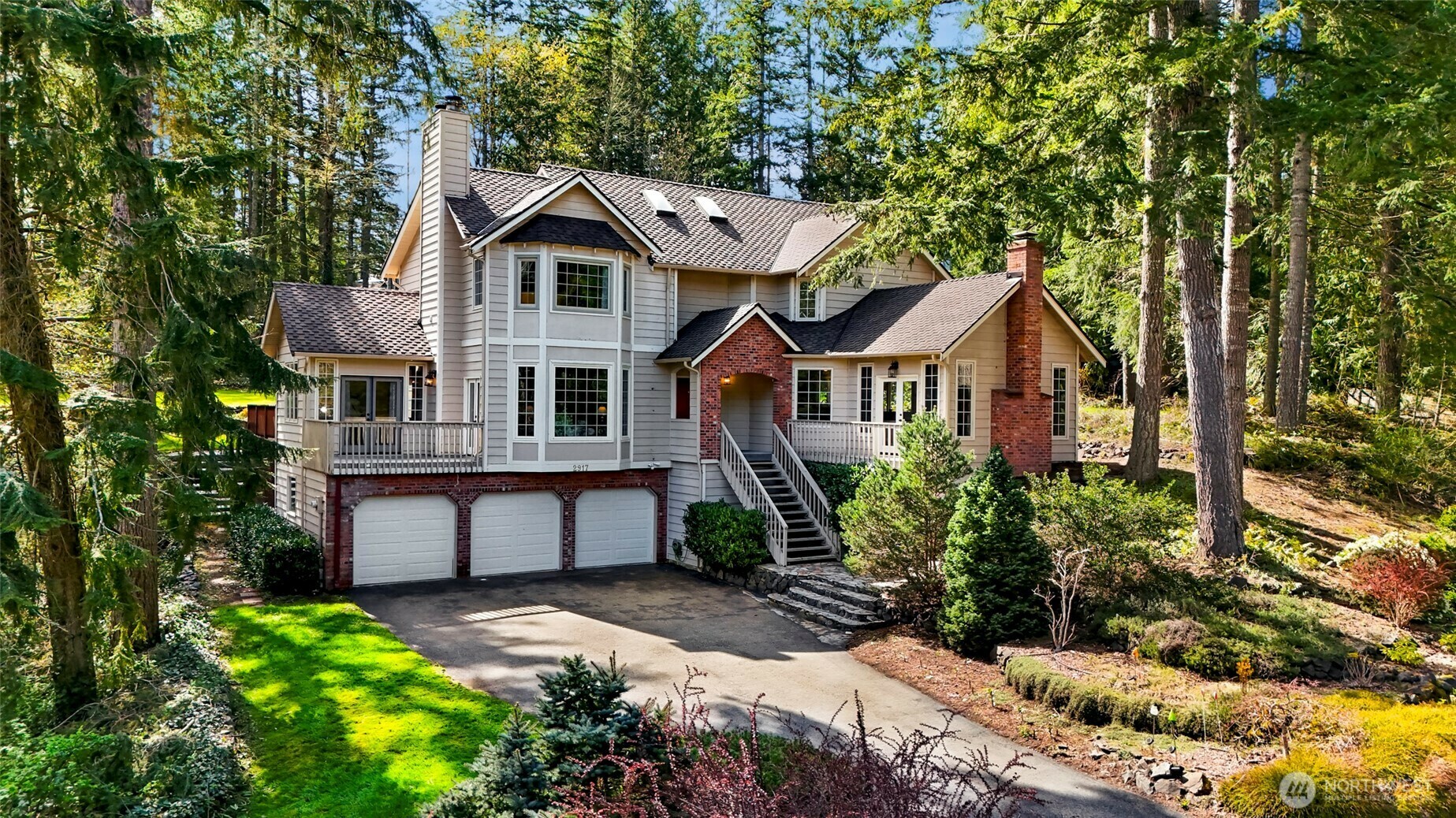 Property Photo: 2917 266th Avenue SE WA 98075