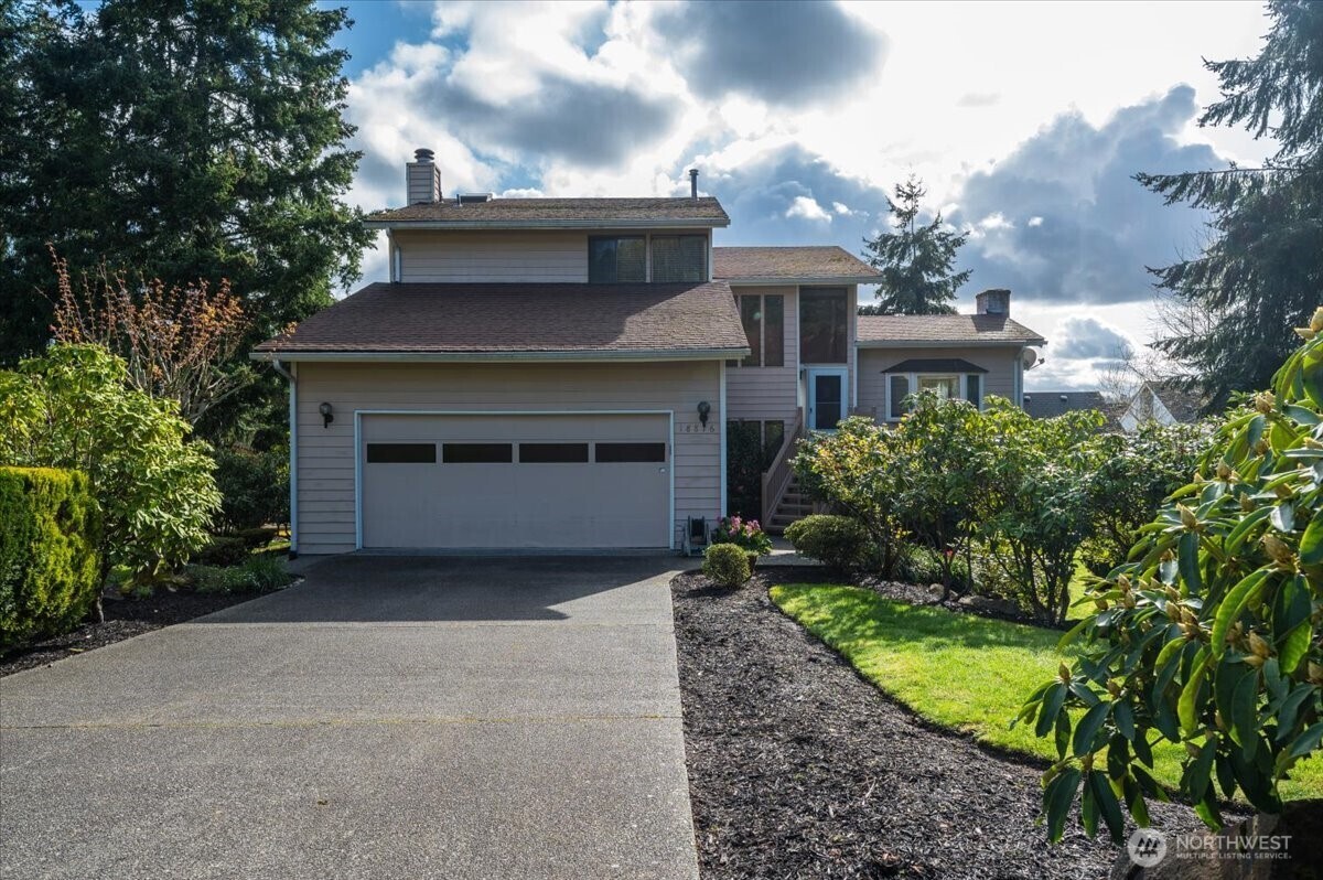 Property Photo: 18816 66th Avenue NE WA 98028