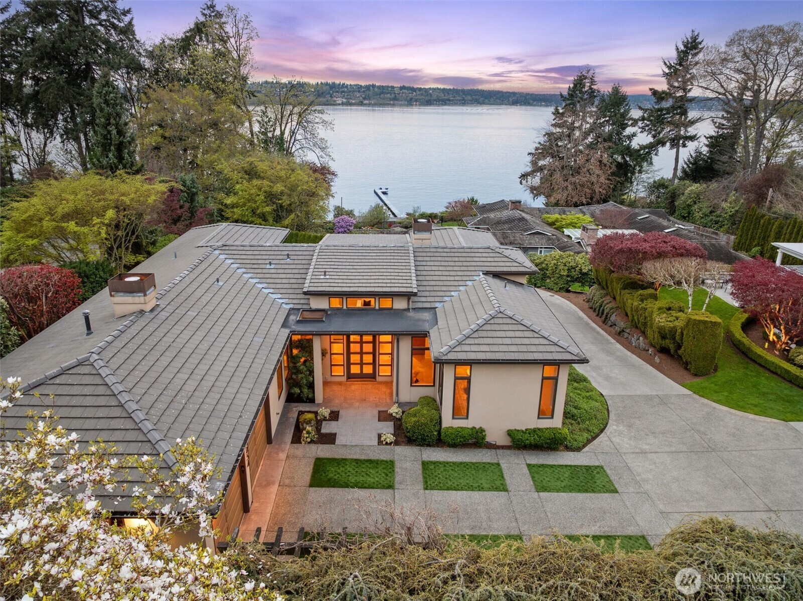 Property Photo:  1054  Waverly Way  WA 98033 
