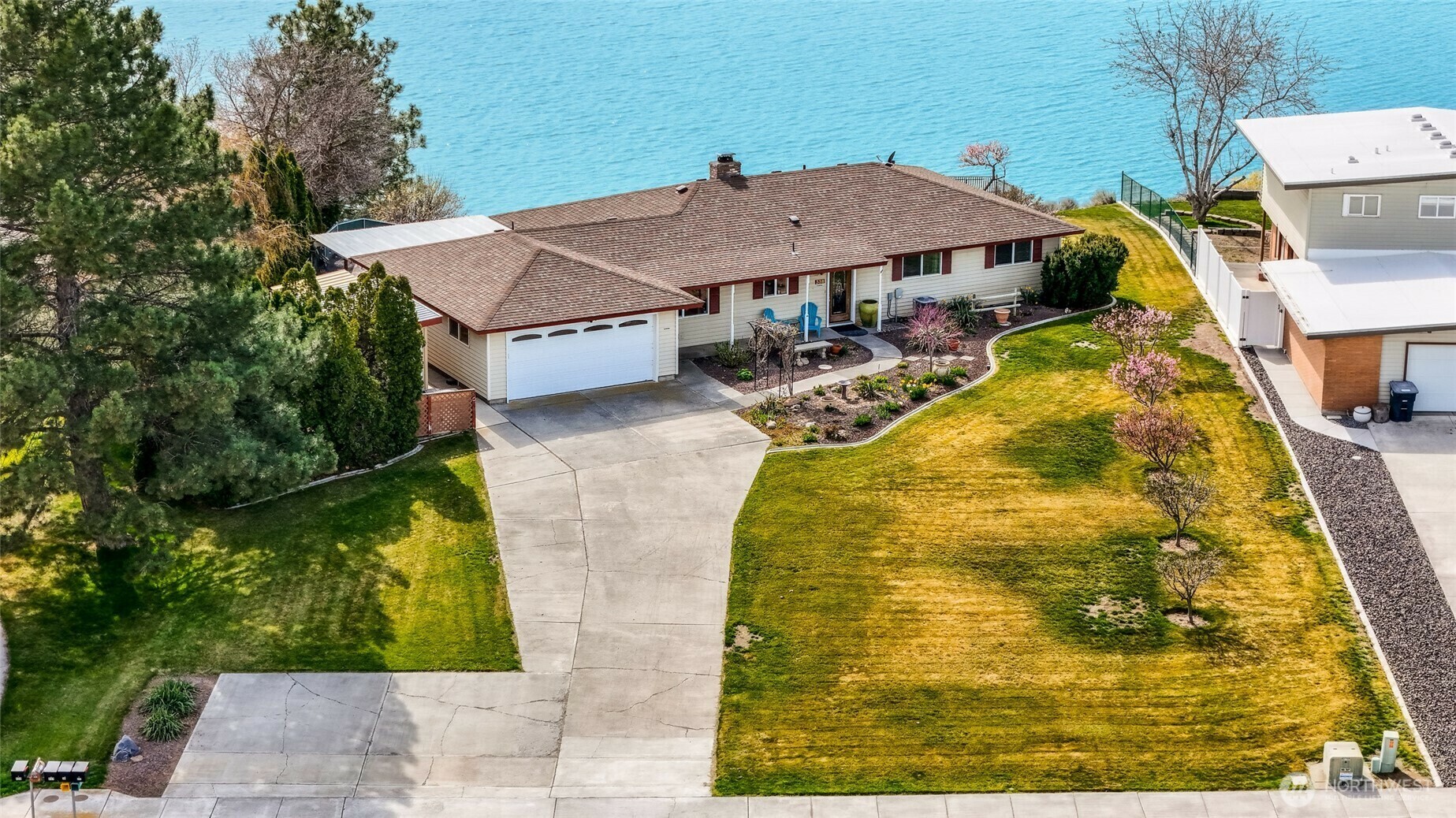 338 N Crestview Drive  Moses Lake WA 98837 photo