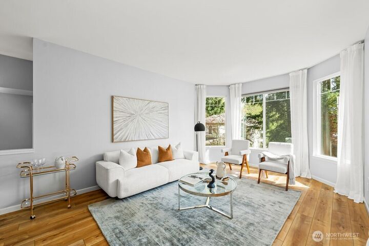 Property Photo:  11304 NE 117th Street 70  WA 98034 