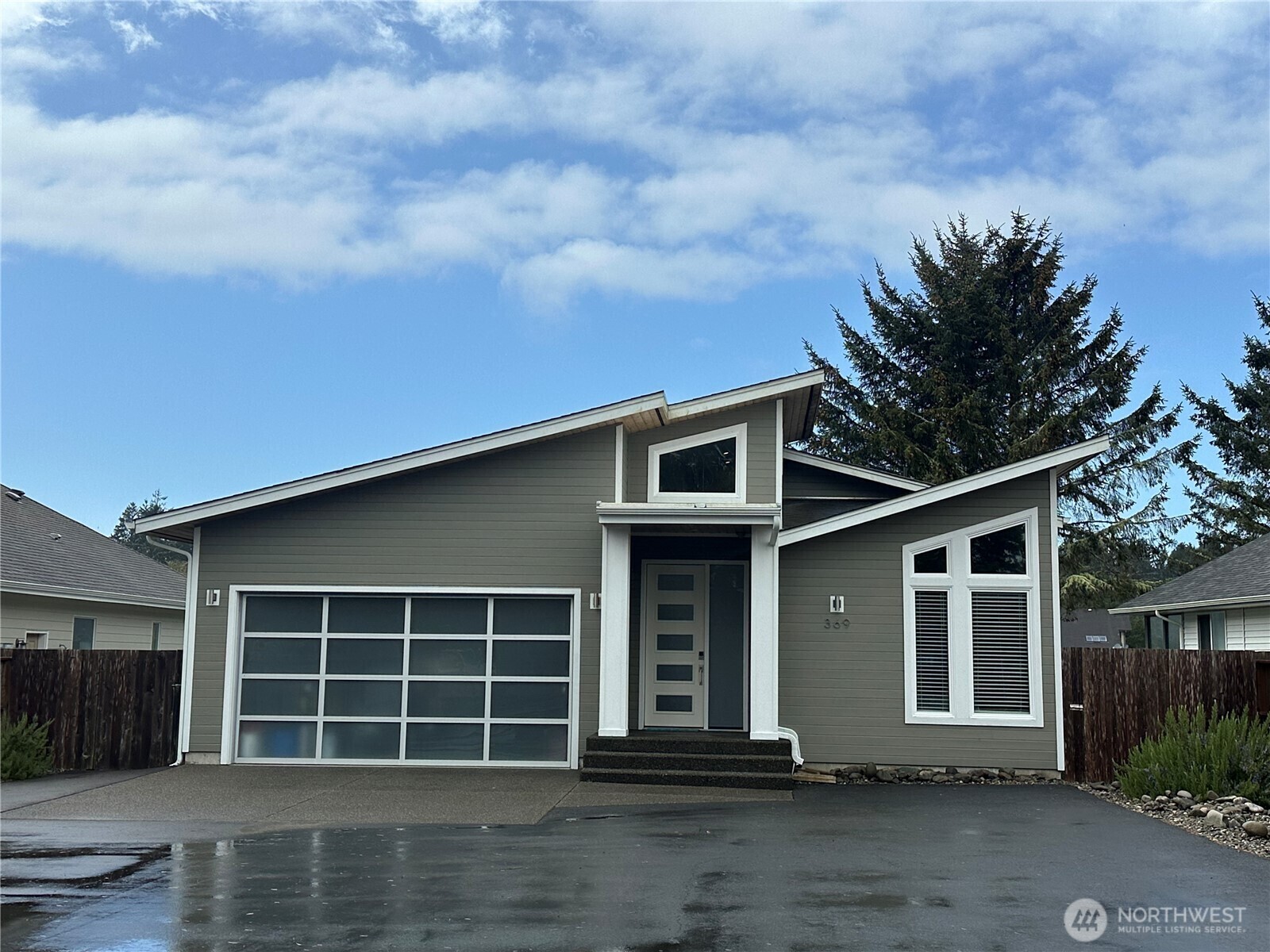 Property Photo:  369  Eagle Nest Court SE  WA 98569 
