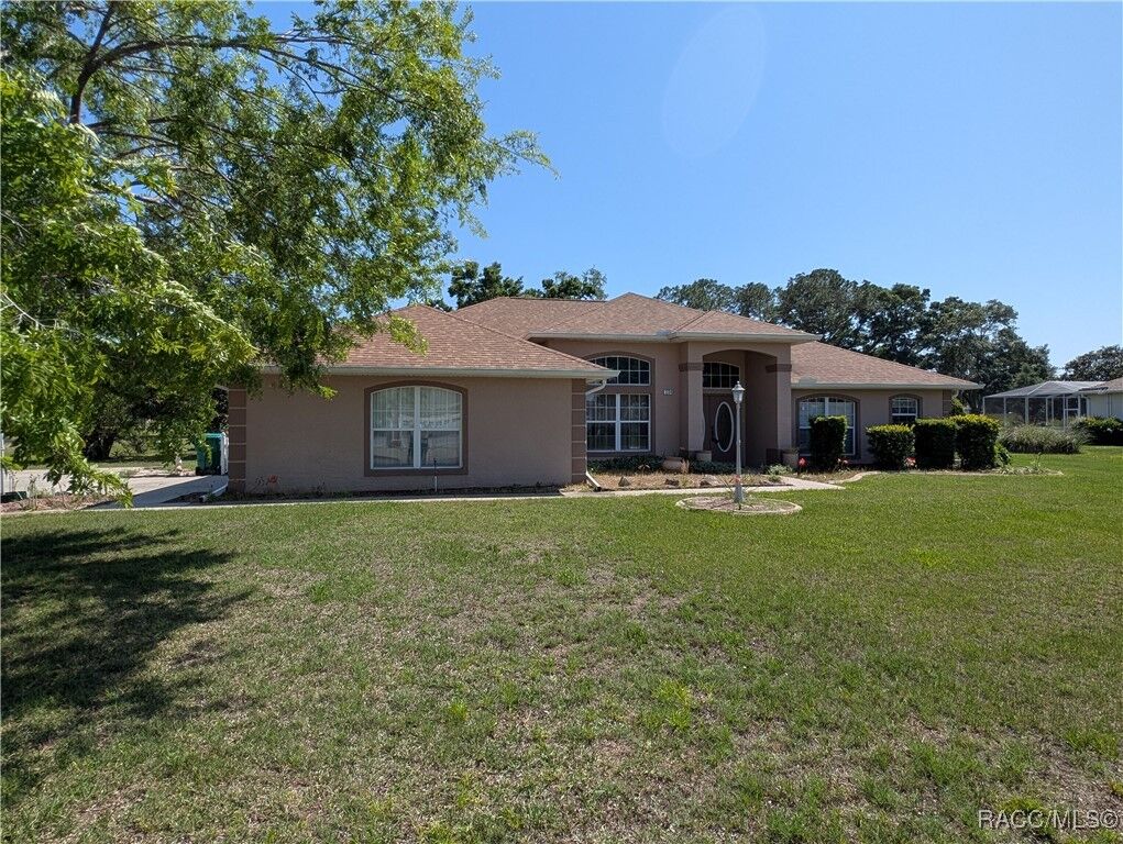 Property Photo:  234 E Eureka Court  FL 34442 