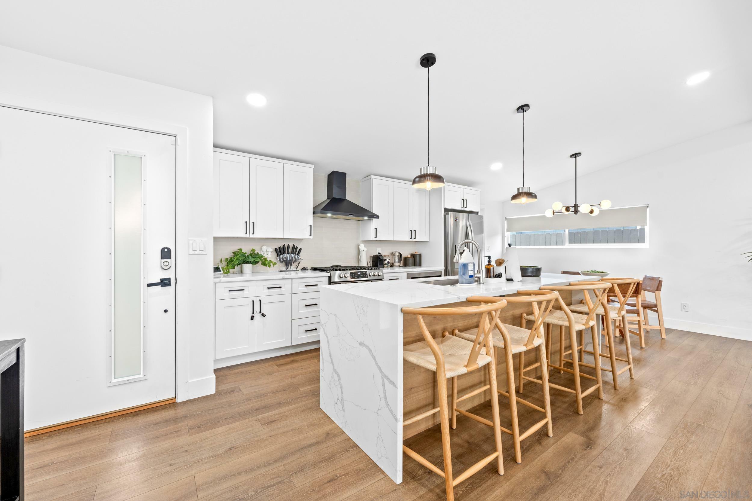 Property Photo: 2839 Mission Village Dr CA 92123
