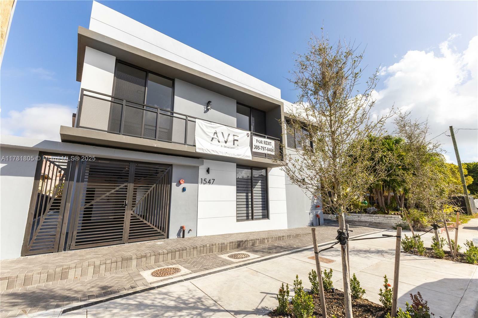 Property Photo: 1547 NW 2nd St 101 FL 33125