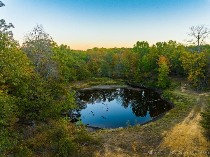 Property Photo:  348 E 3 Road  OK 74083 