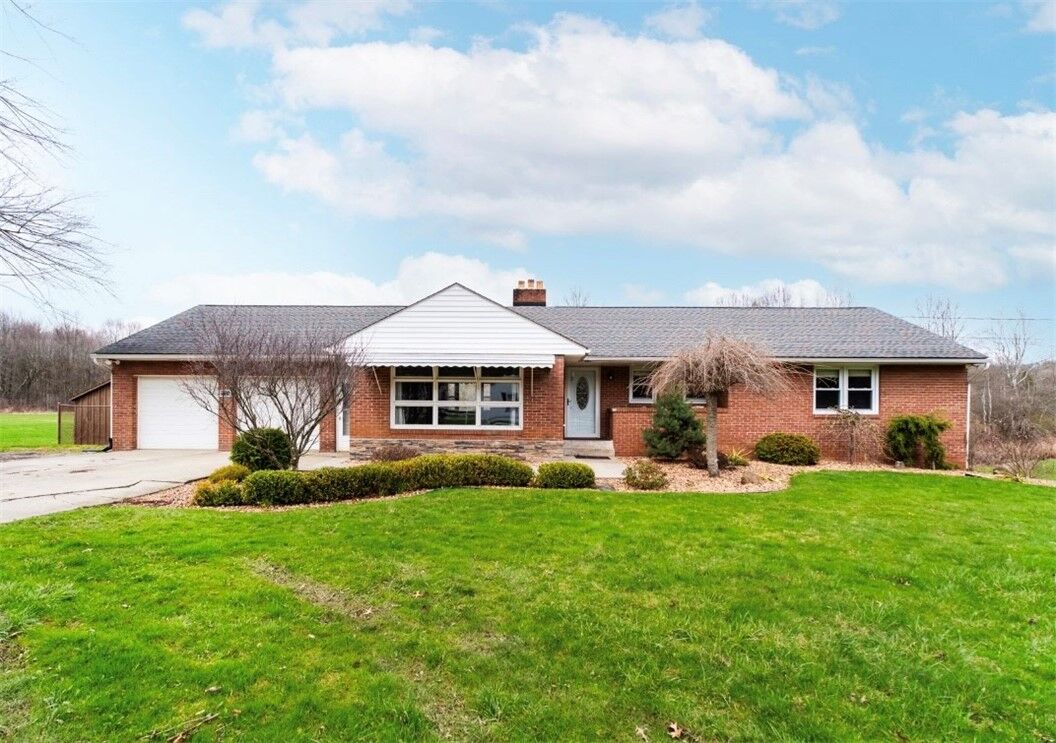 Property Photo:  2375 Rombold Road  PA 16148 