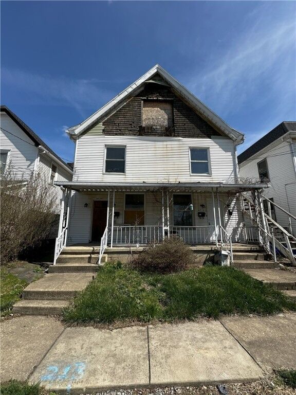 Property Photo:  417 Bartram Ave  PA 16101 