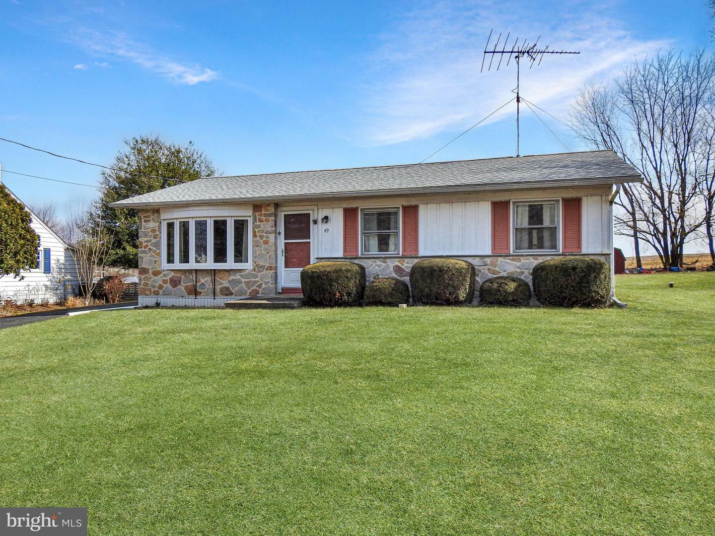 Property Photo: 49 S Kemp Road PA 19530
