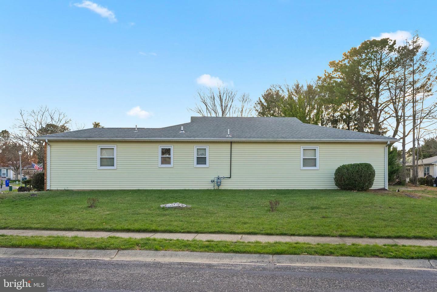 Property Photo: 31 Carter Way NJ 08723