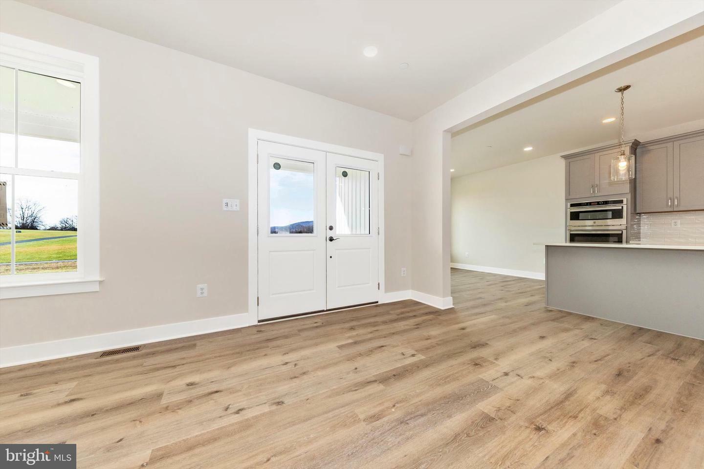 Property Photo: 11737 Ashton Road MD 21722