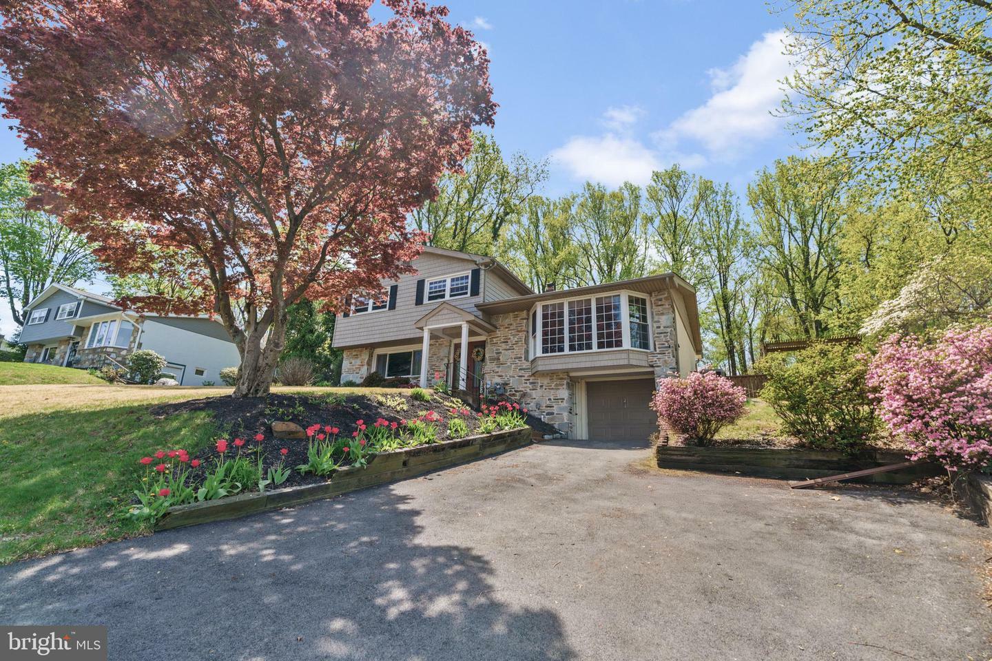 Property Photo: 507 Thrush Drive PA 19025