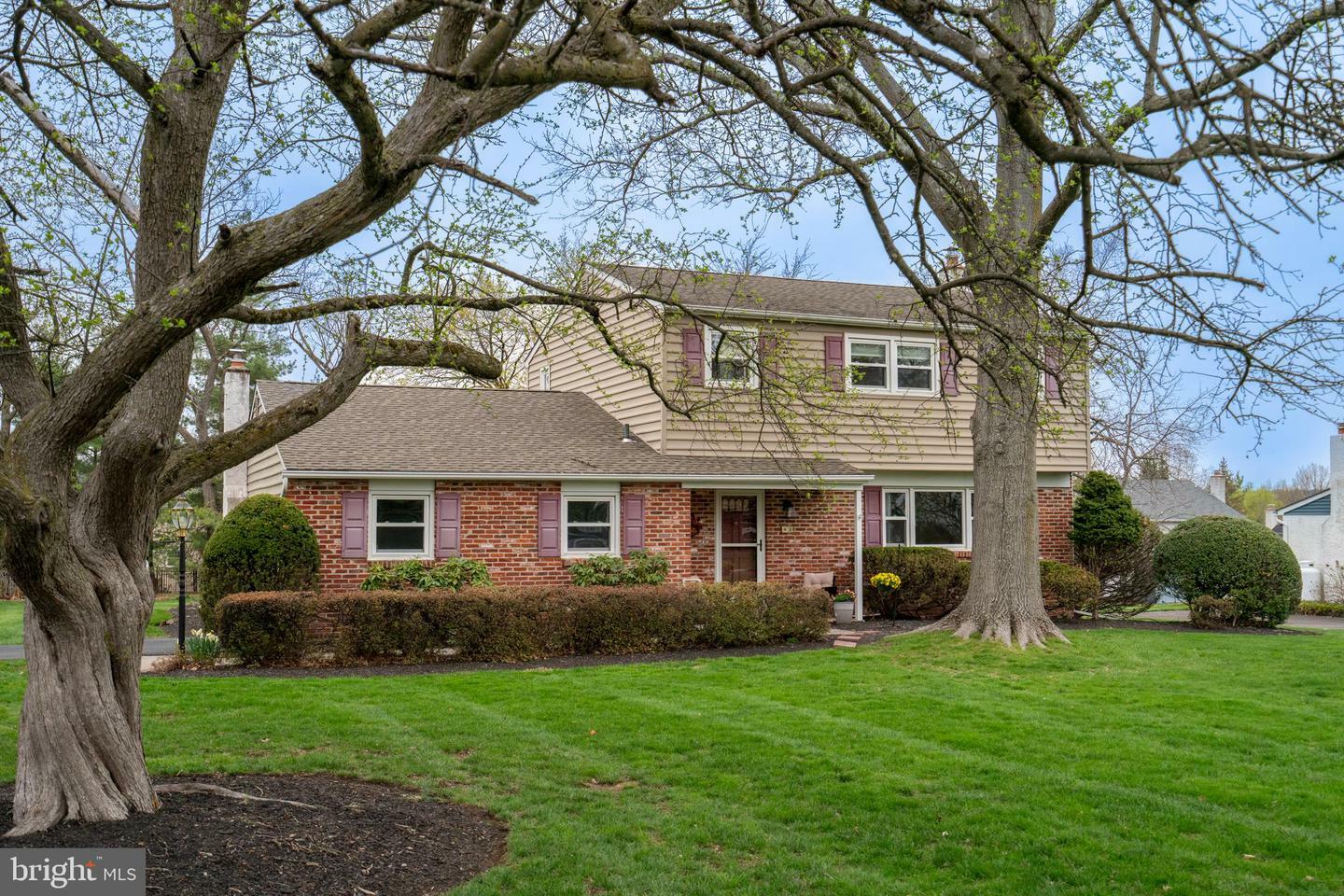 Property Photo: 48 Hickory Lane PA 18914
