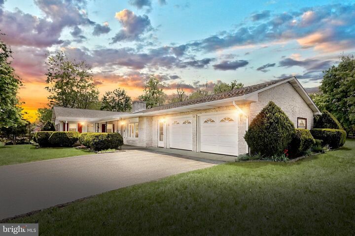 6 Summer Drive  Gettysburg PA 17325 photo