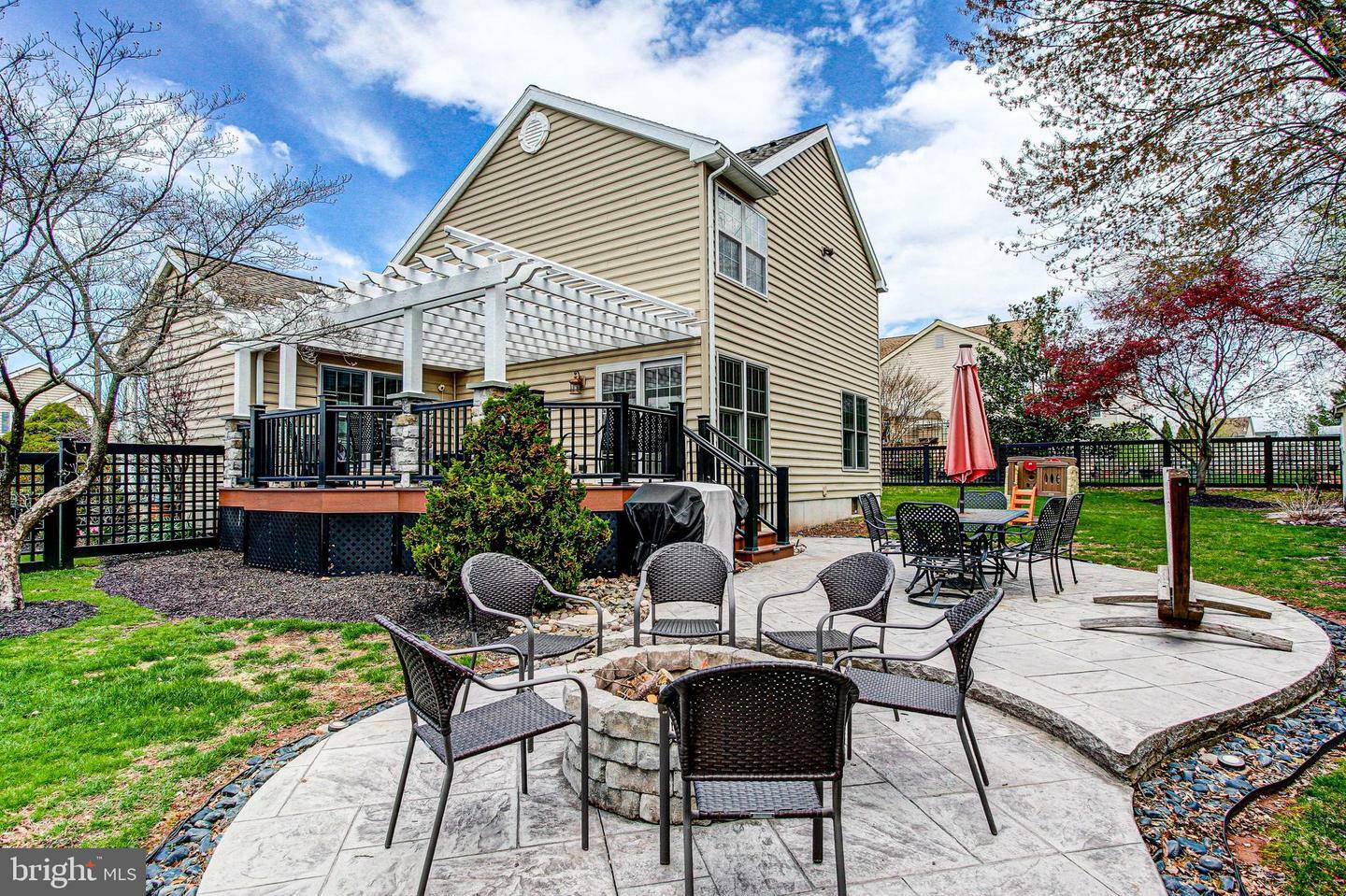 Property Photo: 28 Pebble Beach Lane PA 19464