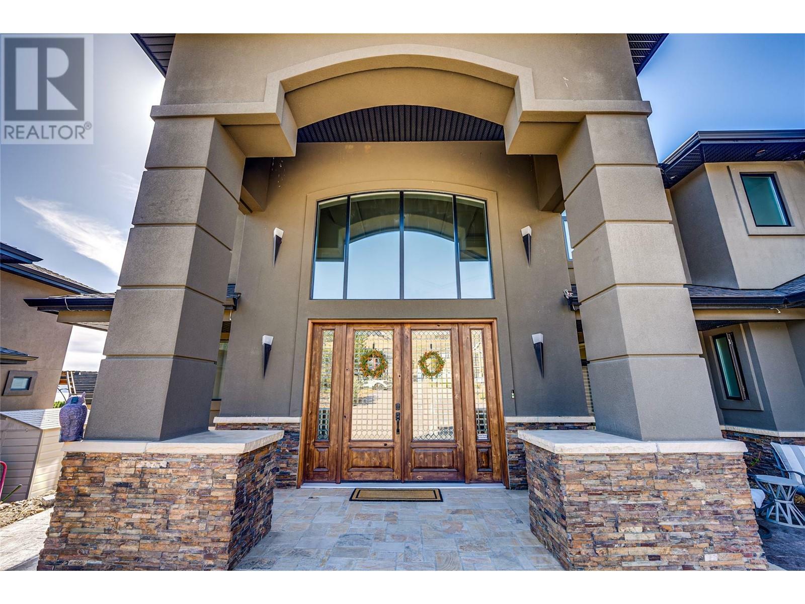 Property Photo: 762 Mt. Ida Drive BC V1B 3Z6