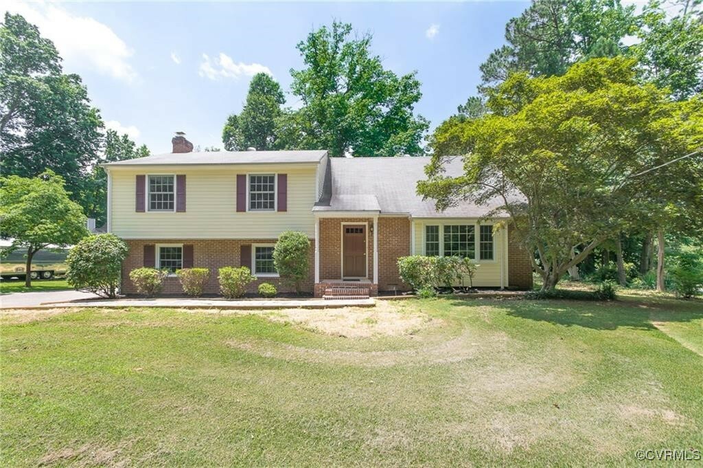 Property Photo: 2013 Oneida Road VA 23139