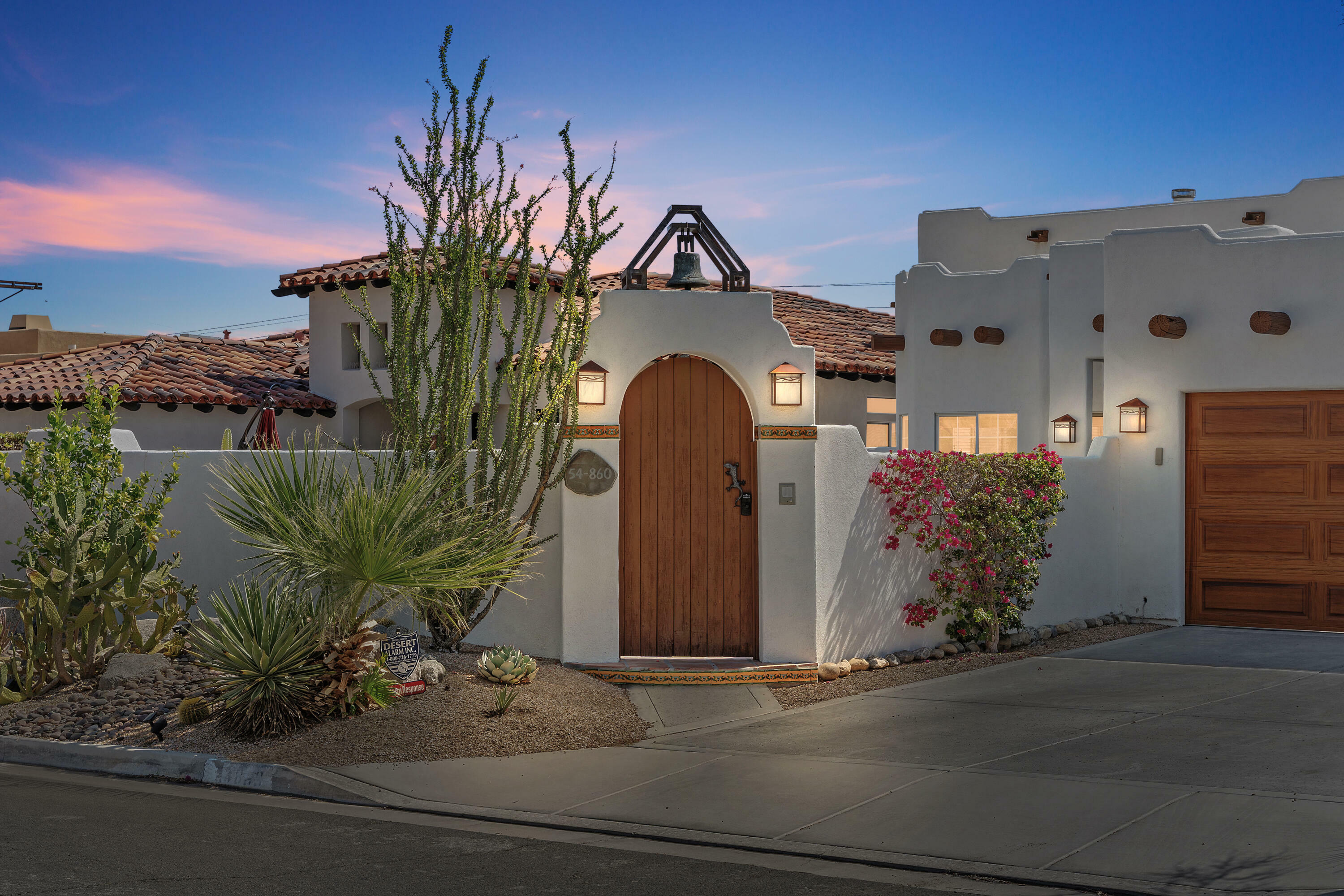 Property Photo: 54860 Avenida Rubio CA 92253
