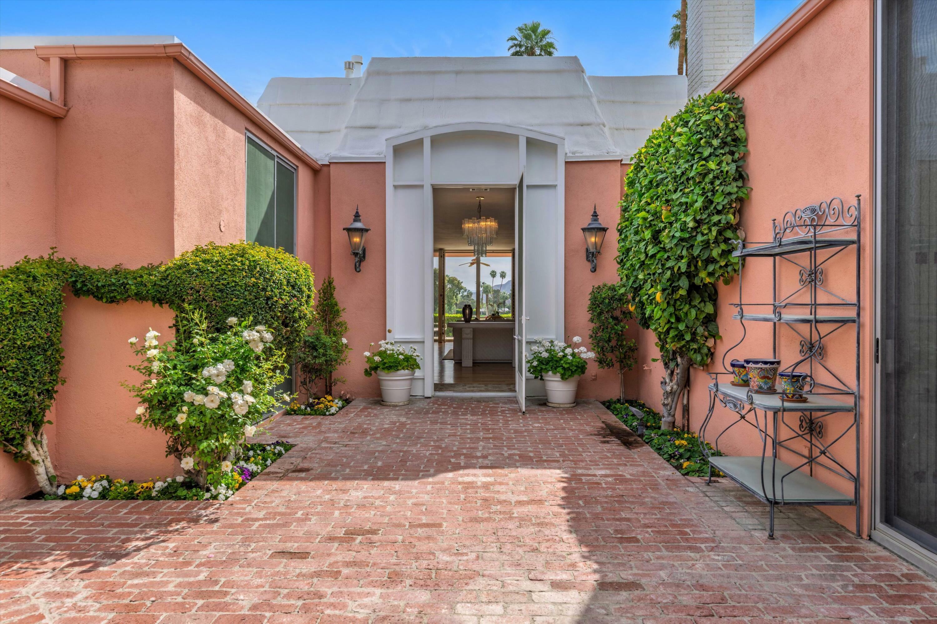 Property Photo: 46650 Amir Drive CA 92260