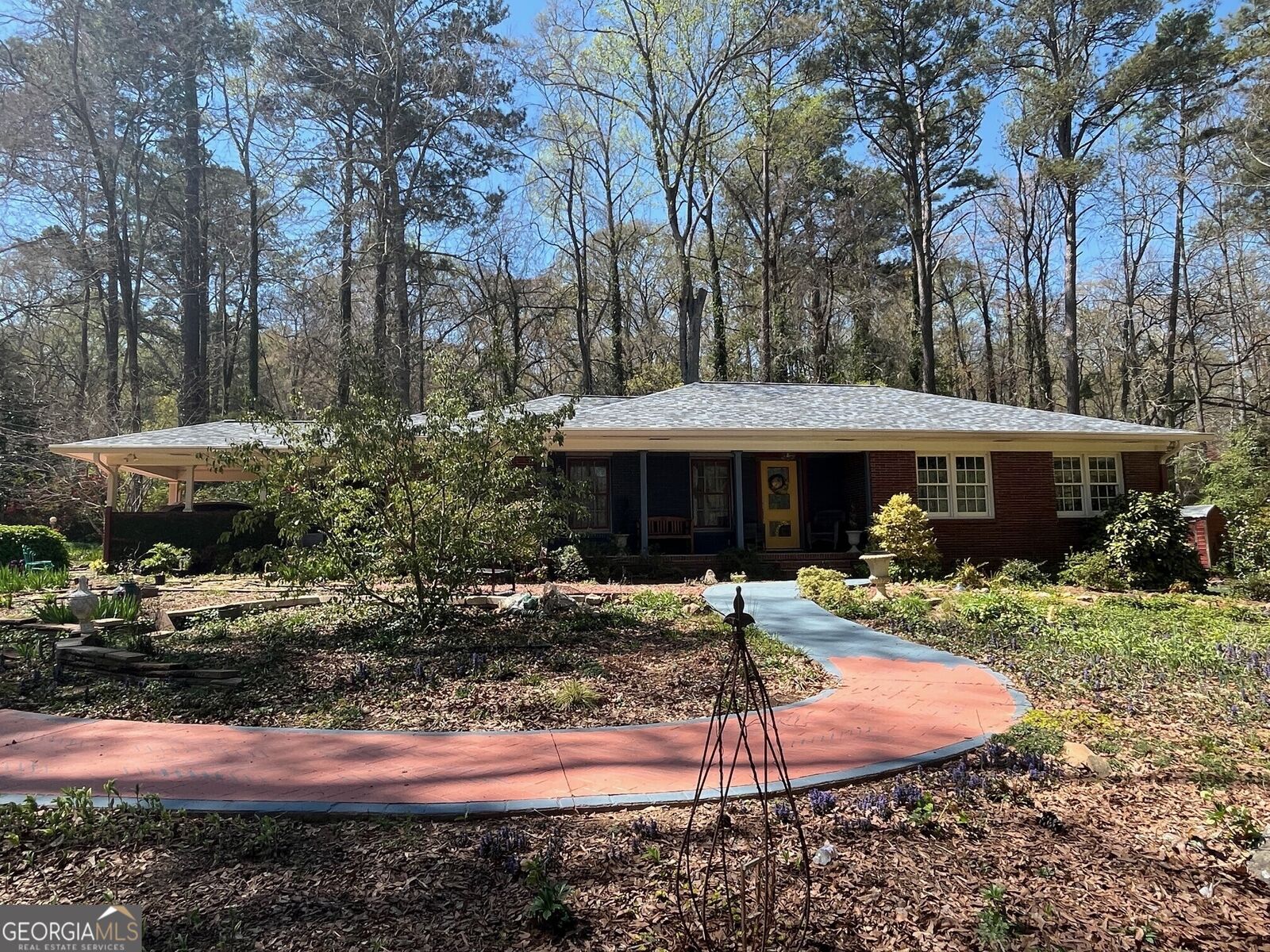 Property Photo:  501 Waverly Way  GA 30240 