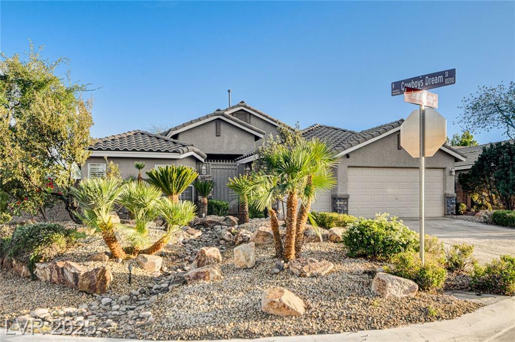 Property Photo: 8317 Jeremiahs Lodge Avenue NV 89131
