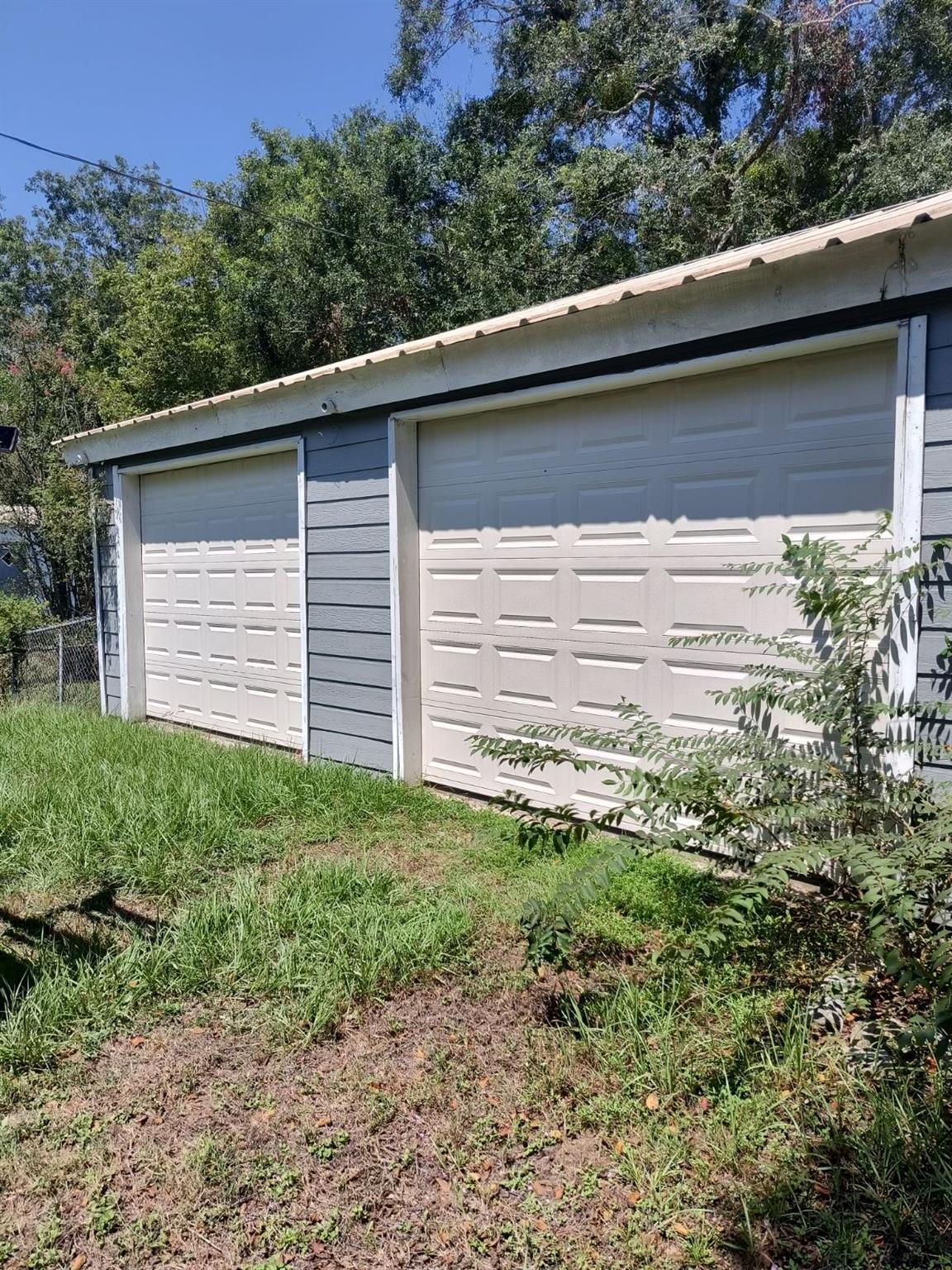 Property Photo: 142 County Road 322 TX 77327