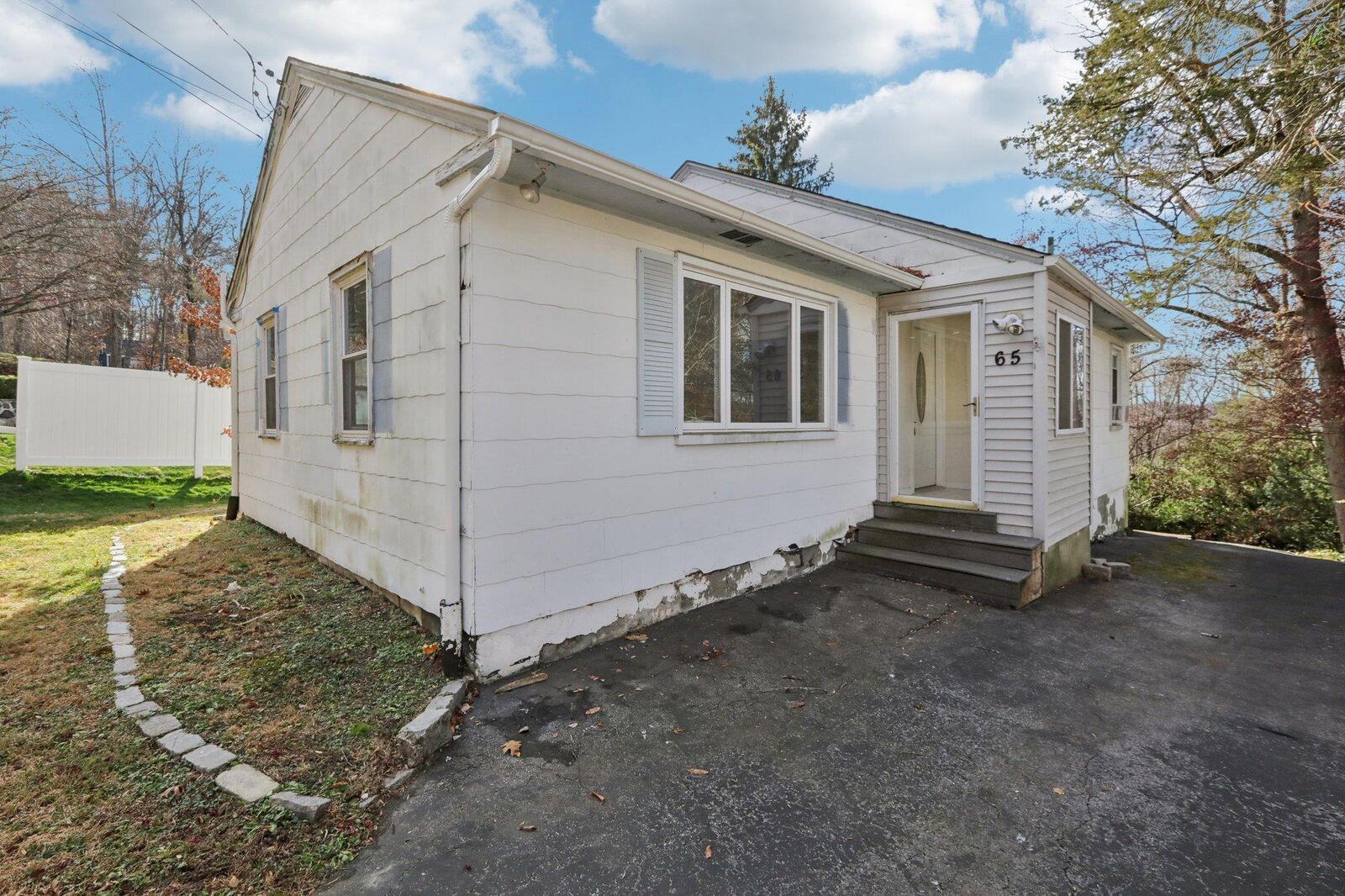Property Photo: 65 South Hill NY 10567
