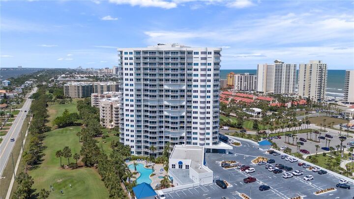 Property Photo:  2 Oceans West Boulevard 2006  FL 32118 