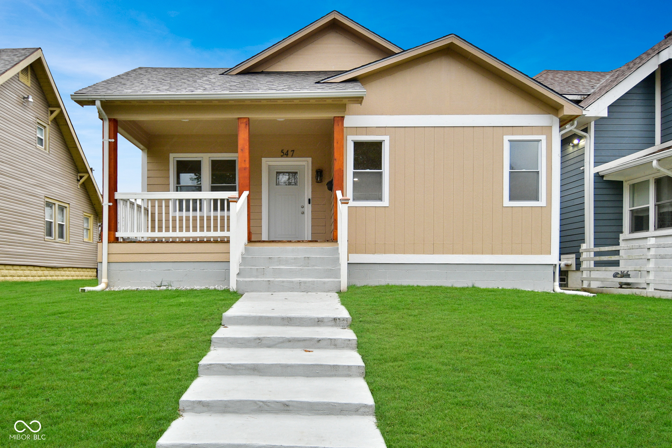 Property Photo: 547 Udell Street IN 46208