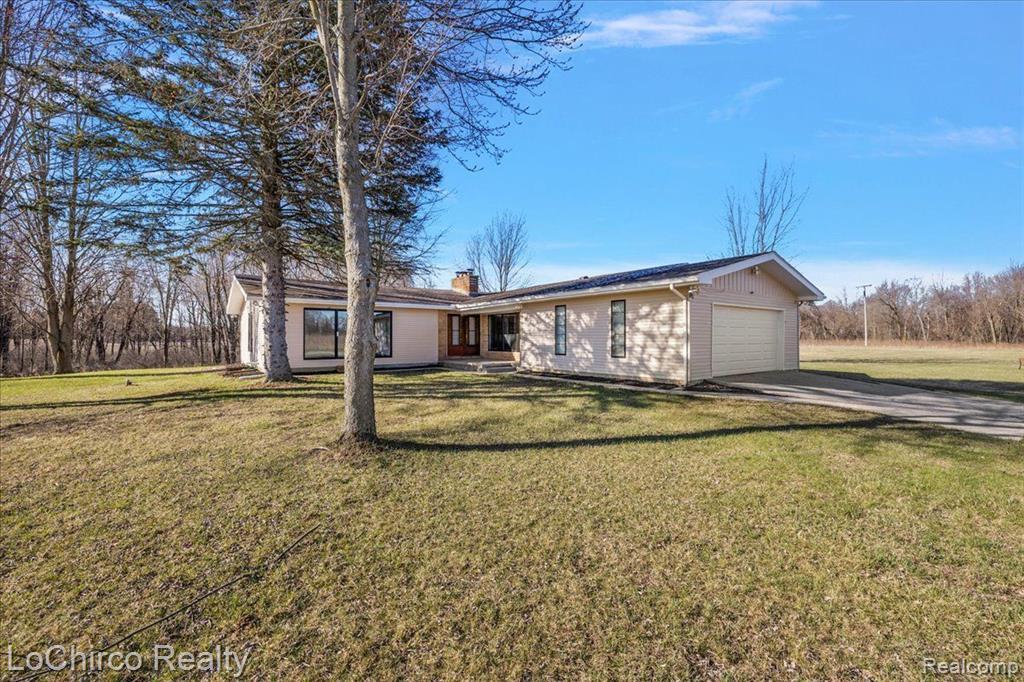 8603 N Owosso Road  Fowlerville MI 48836 9748 photo