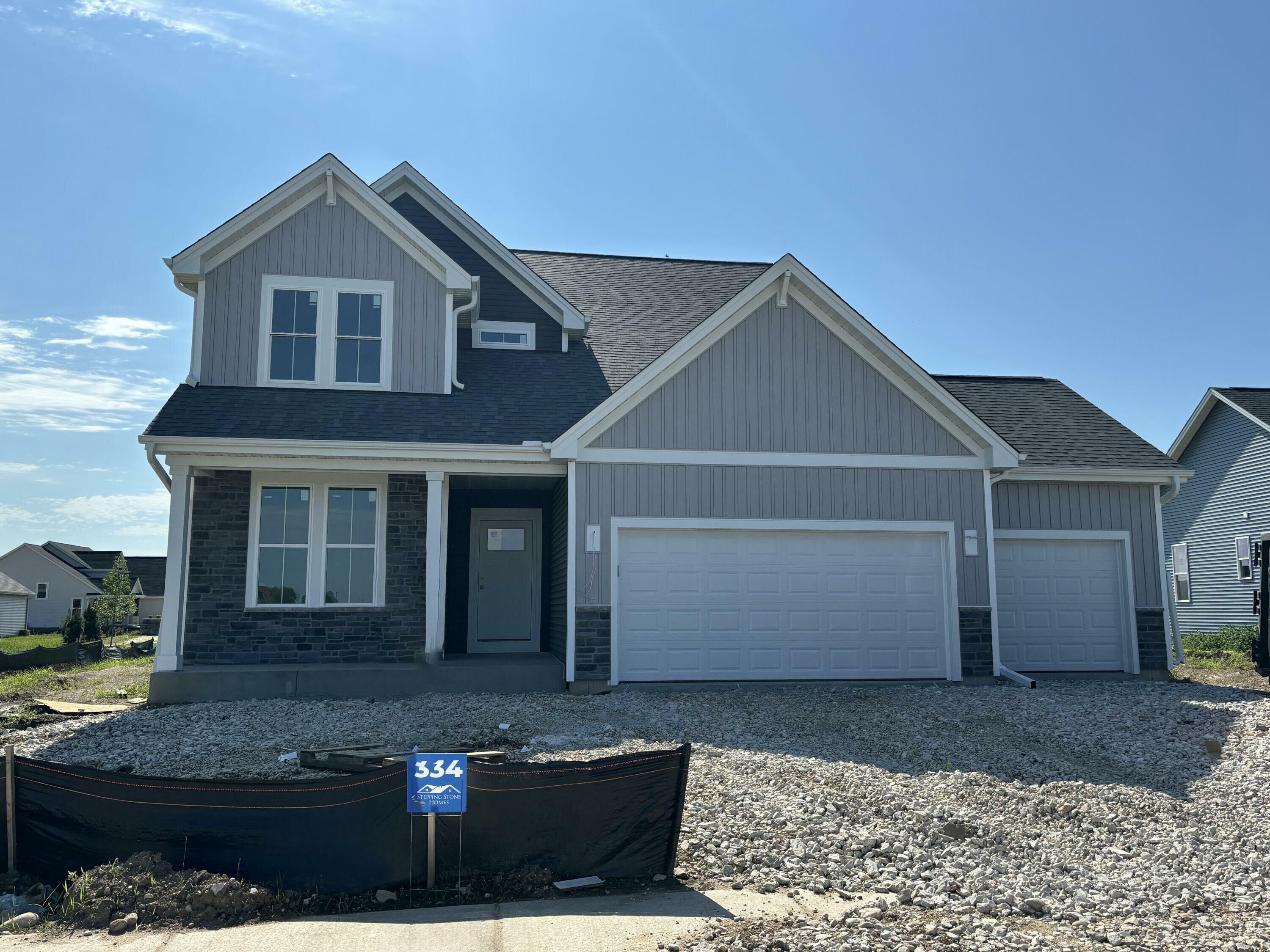 Property Photo:  1690 Whalen Dr  WI 53066 