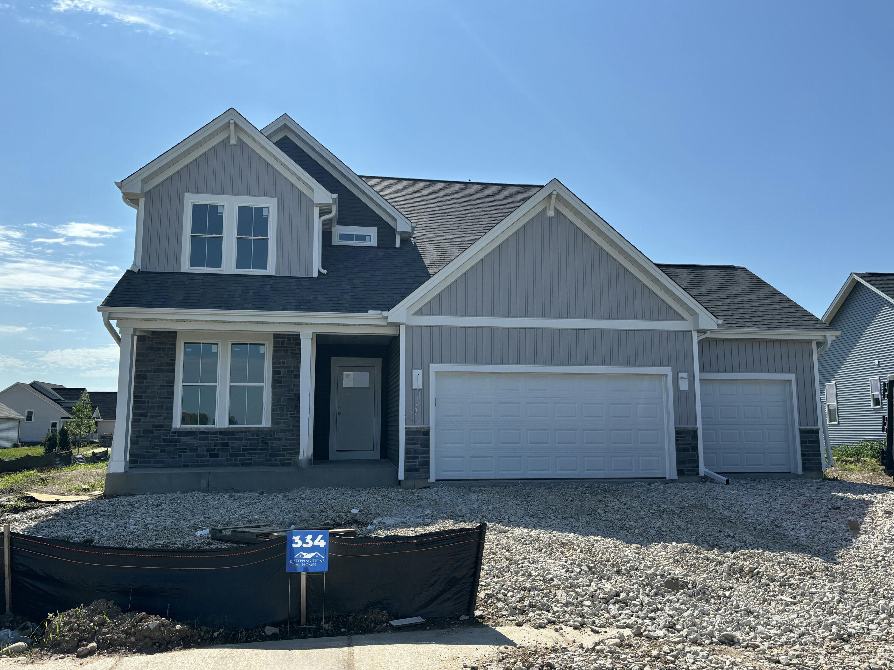 Property Photo: 1690 Whalen Dr WI 53066