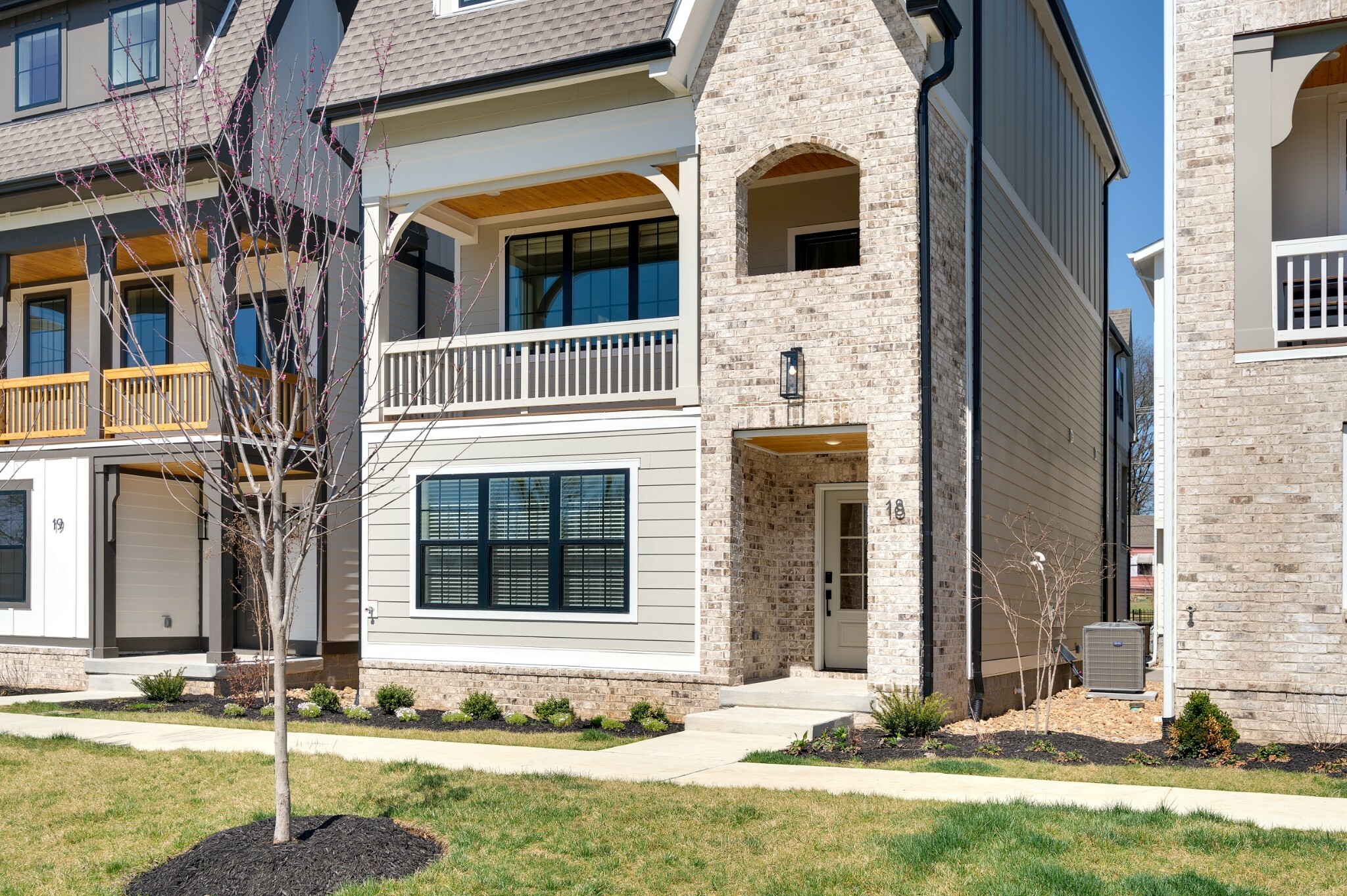 Property Photo: 504 Edwin St 18 TN 37207