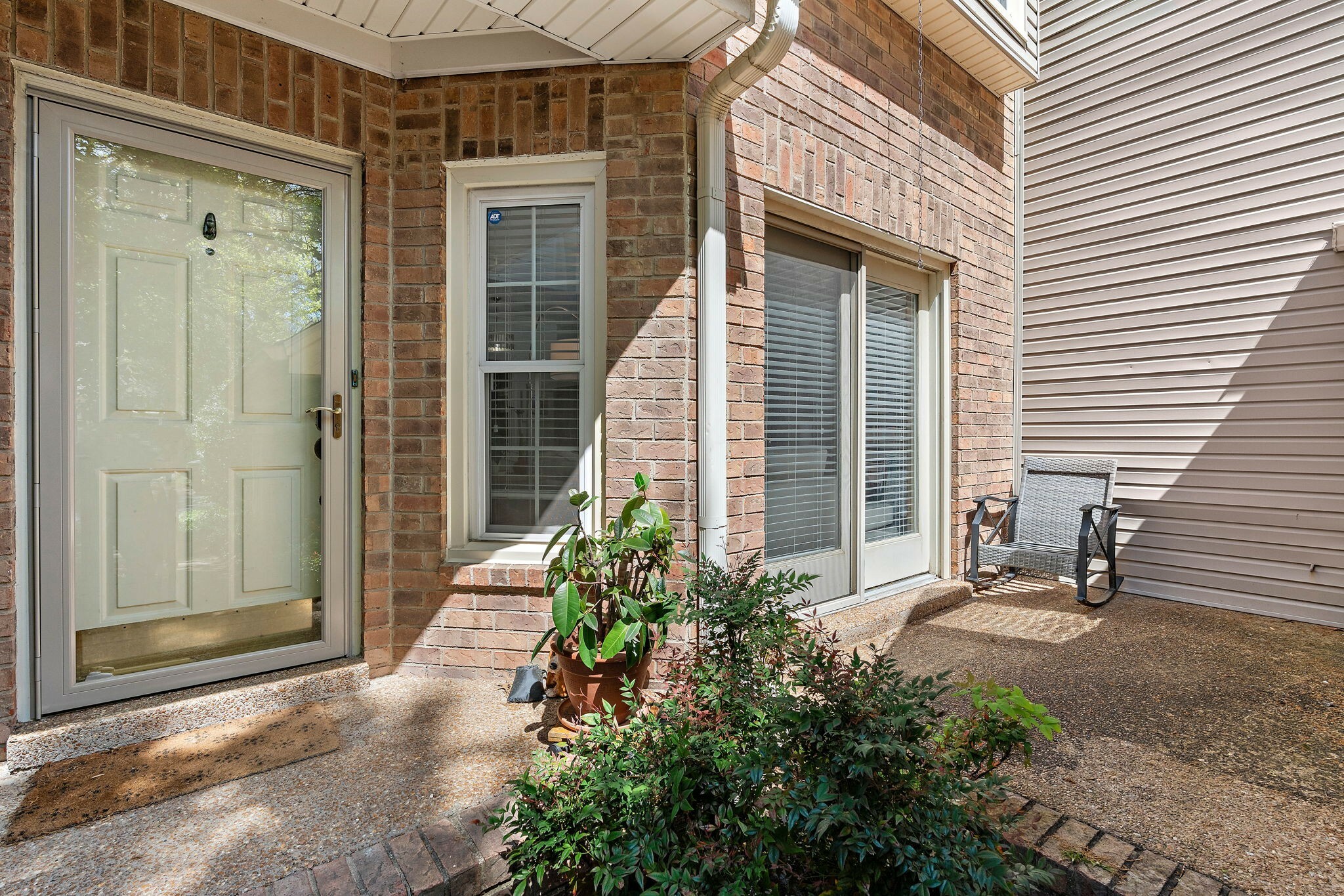 Property Photo: 527 Belair Way TN 37215