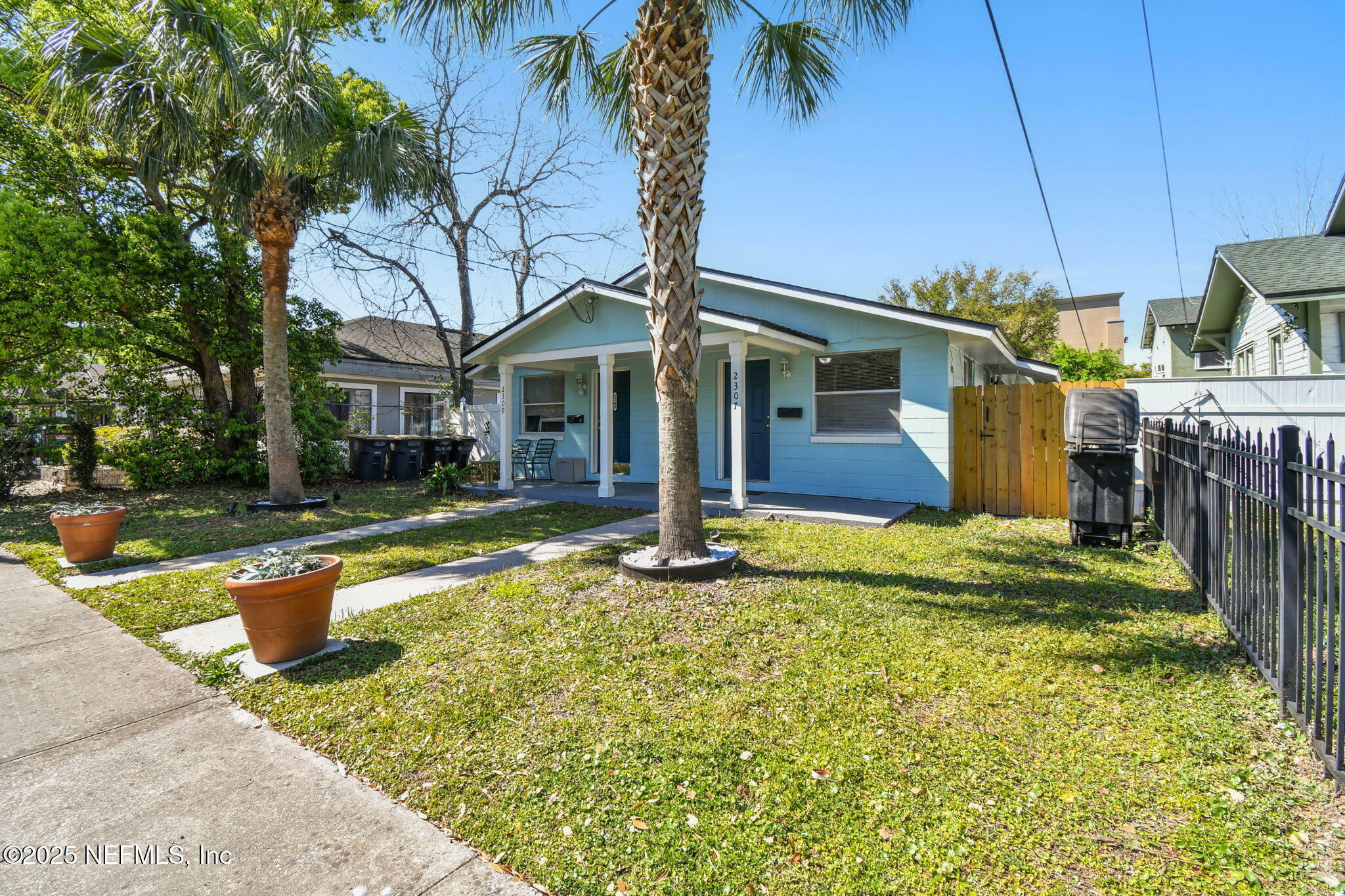 Property Photo: 2307 Gilmore Street FL 32204