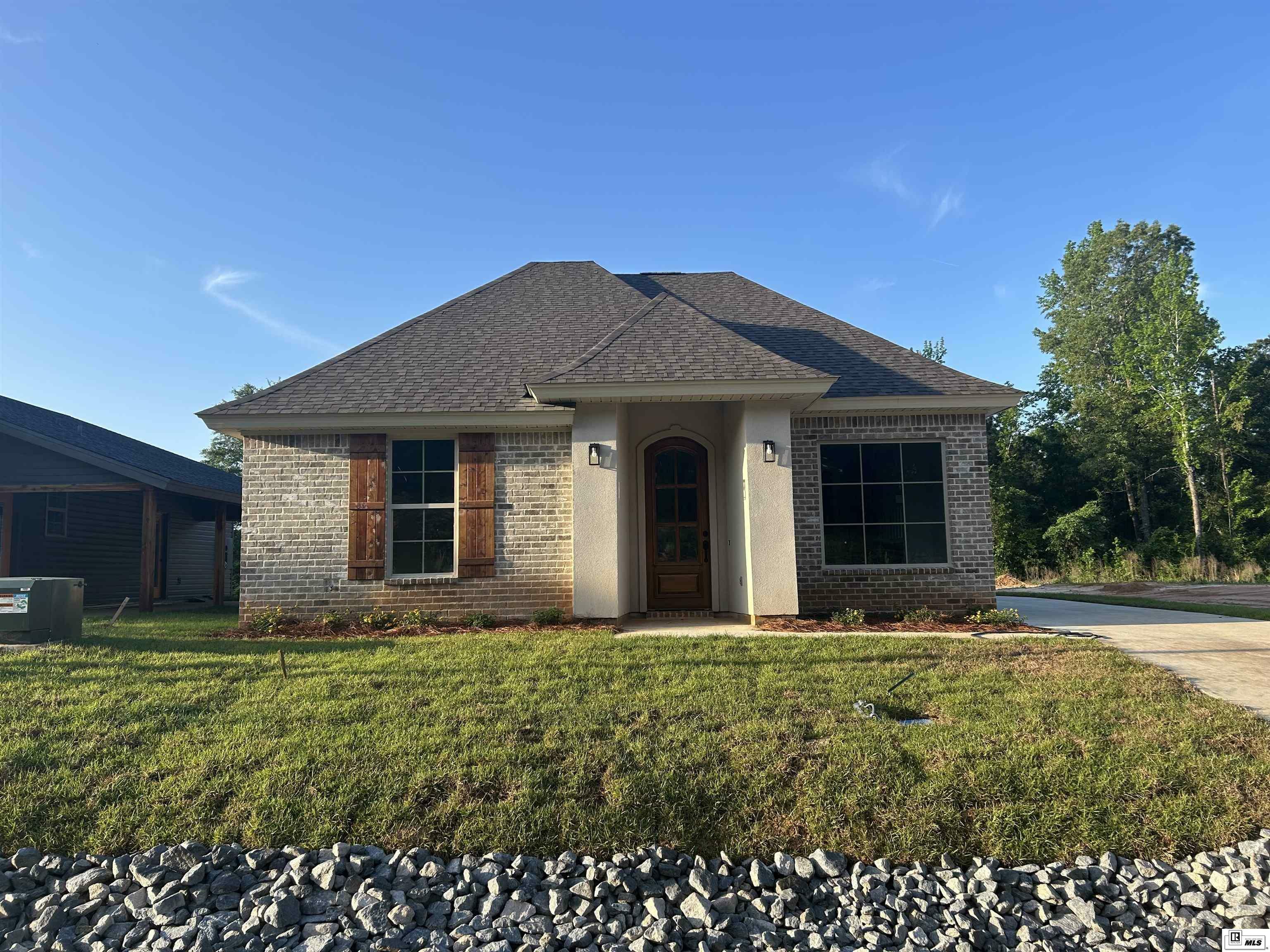 Property Photo: 125 Ensenada Lane LA 71292