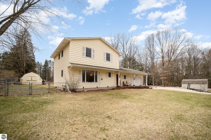 Property Photo:  4631 Cardinal Drive  MI 48858 