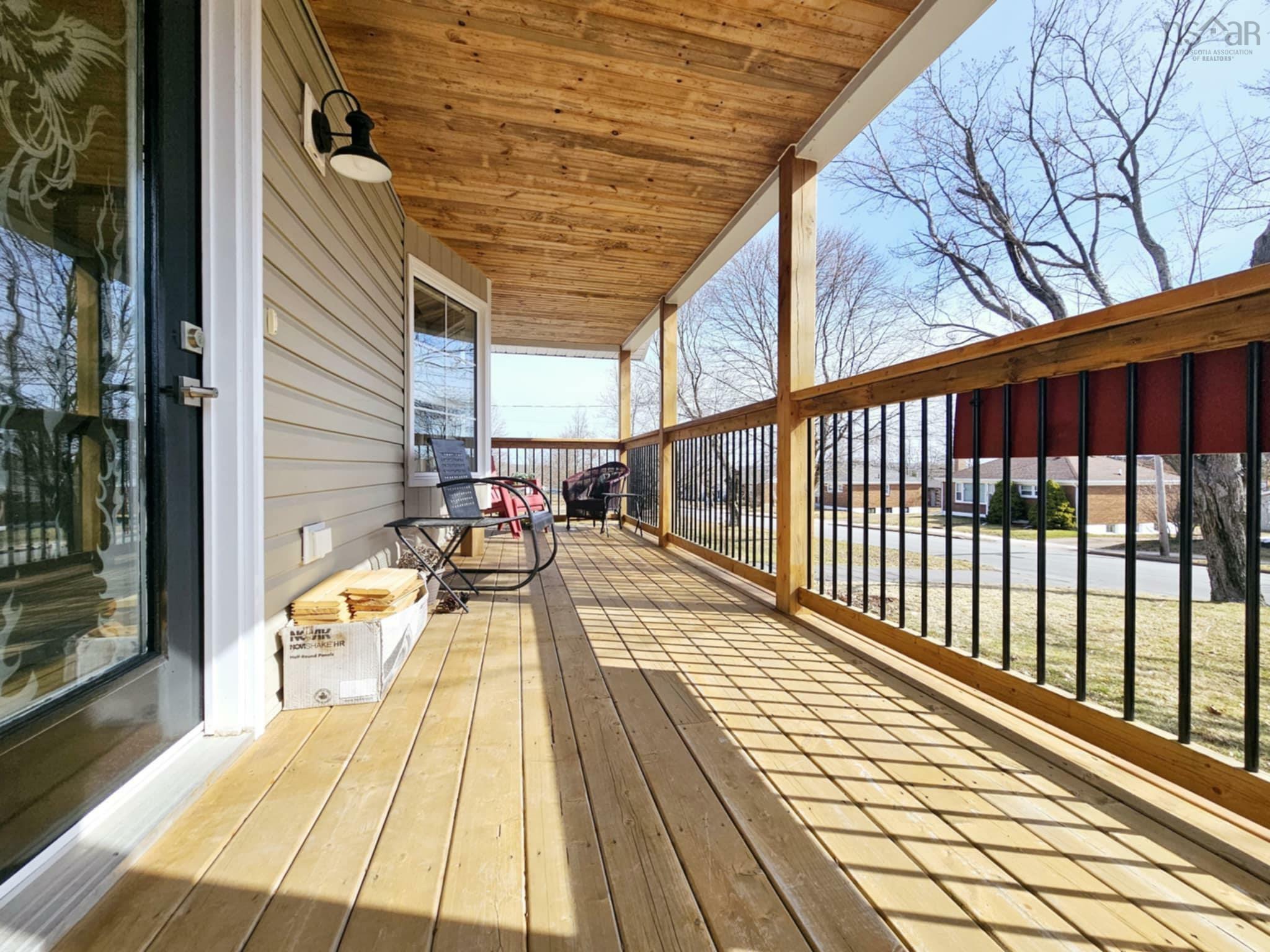 Property Photo: 144 Pleasant Street NS B0K 1S0