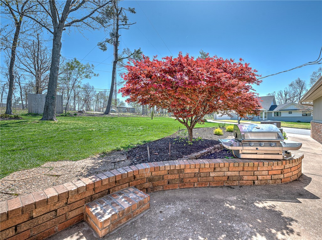 Property Photo:  1312 W Birch Drive  AR 72758 