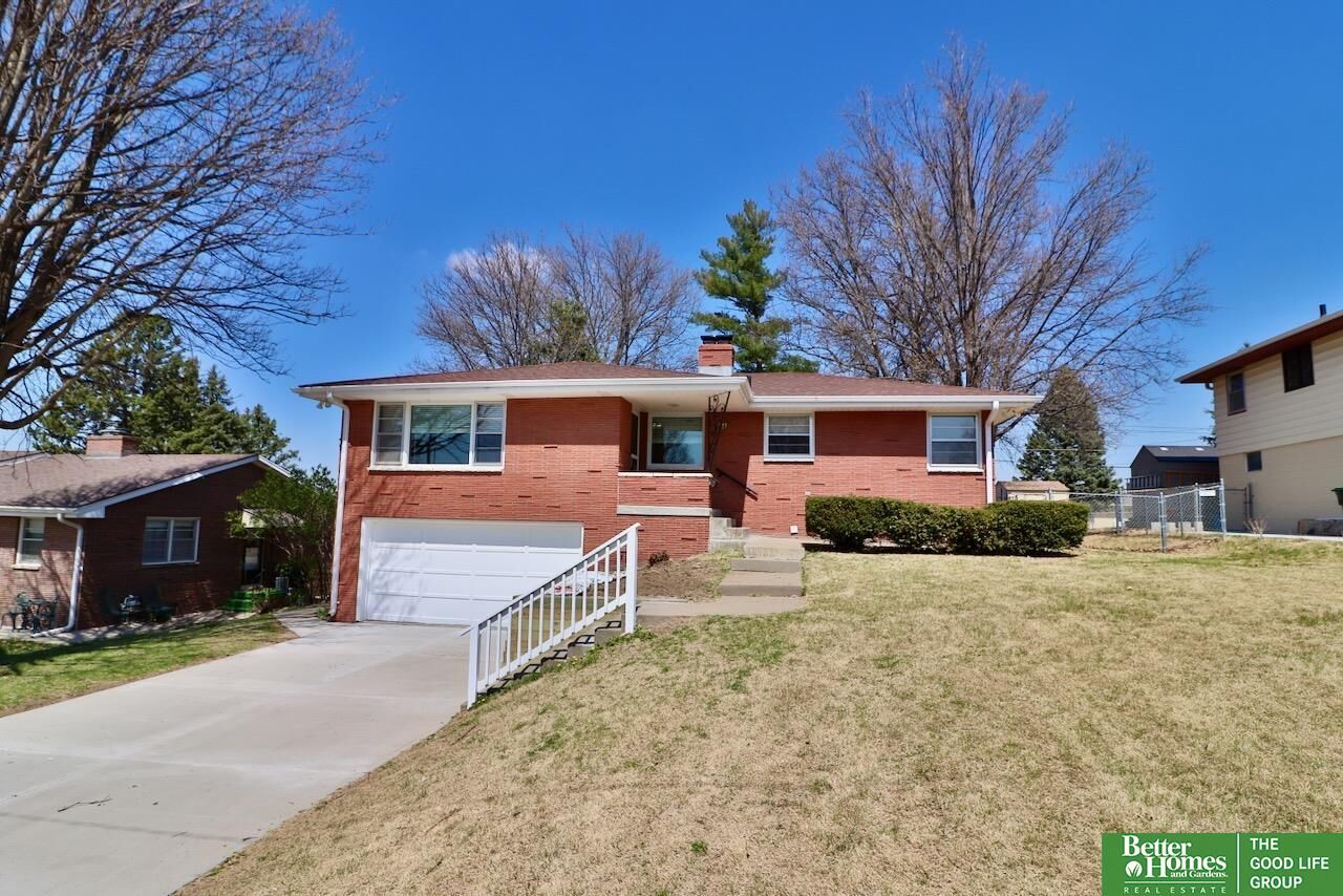 Property Photo: 4664 Drexel Street NE 68117