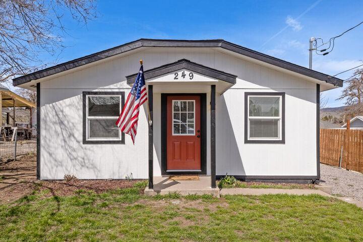 249 Fulton Street  Klamath Falls OR 97601 photo