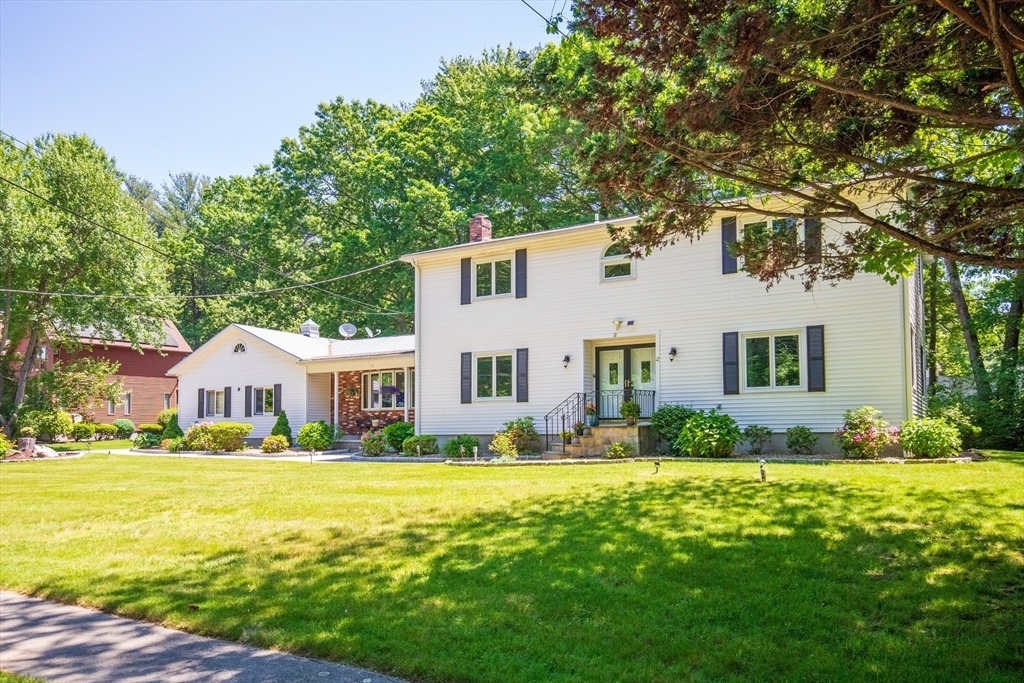 12 Tinkham Ave  Burlington MA 01803 photo