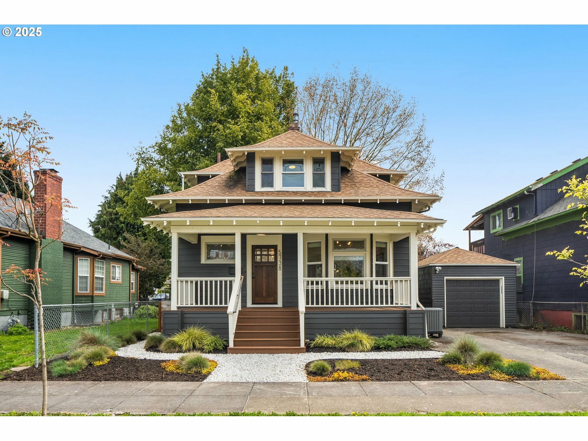 Property Photo: 5738 N Denver Ave OR 97217