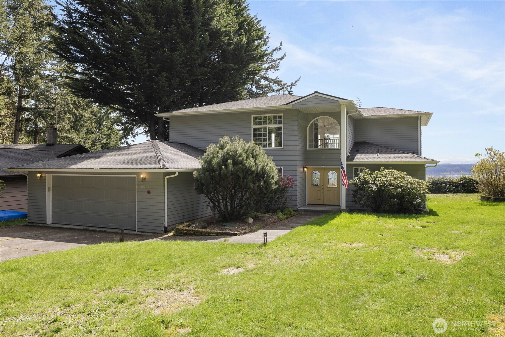 10227  Totem Way  Anderson Island WA 98303 photo