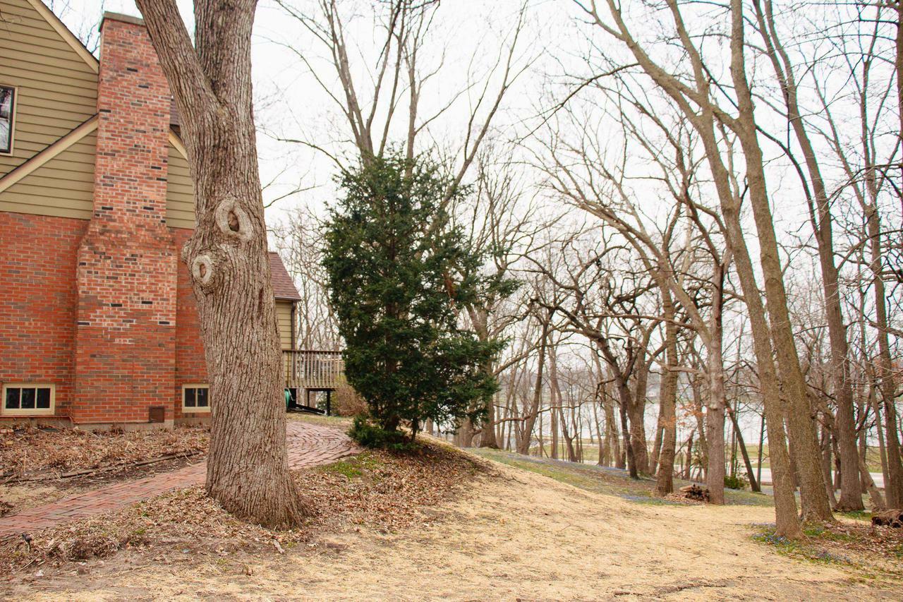 Property Photo: 7 East Valley Road WI 53511