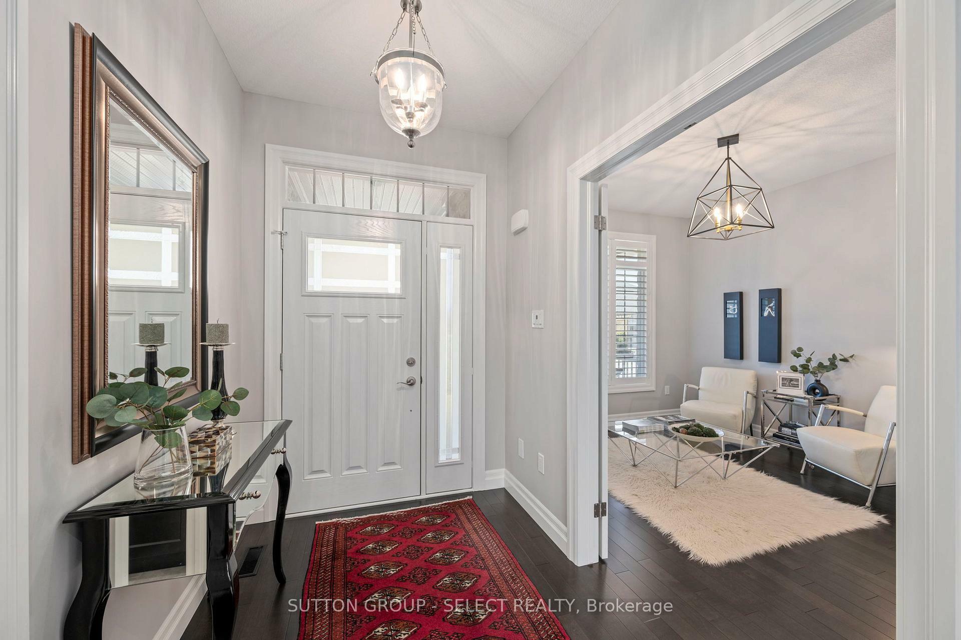Property Photo: 2081 Wallingford Avenue 20 ON N6G 0K1