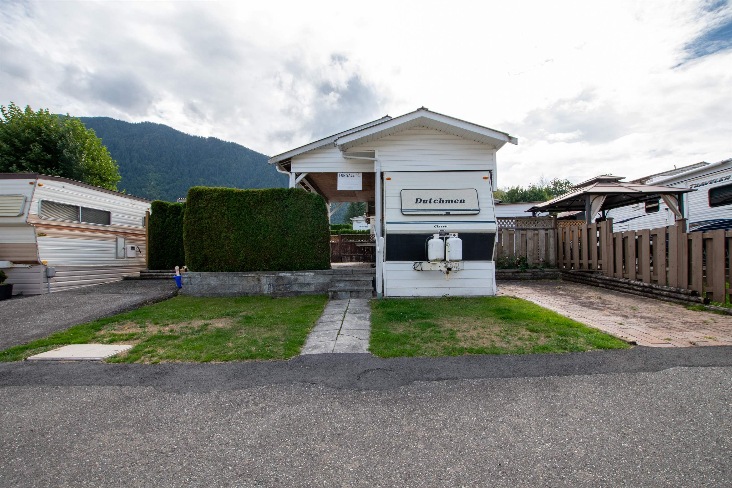 Property Photo: 1436 Frost Road 117 BC V2R 4X8