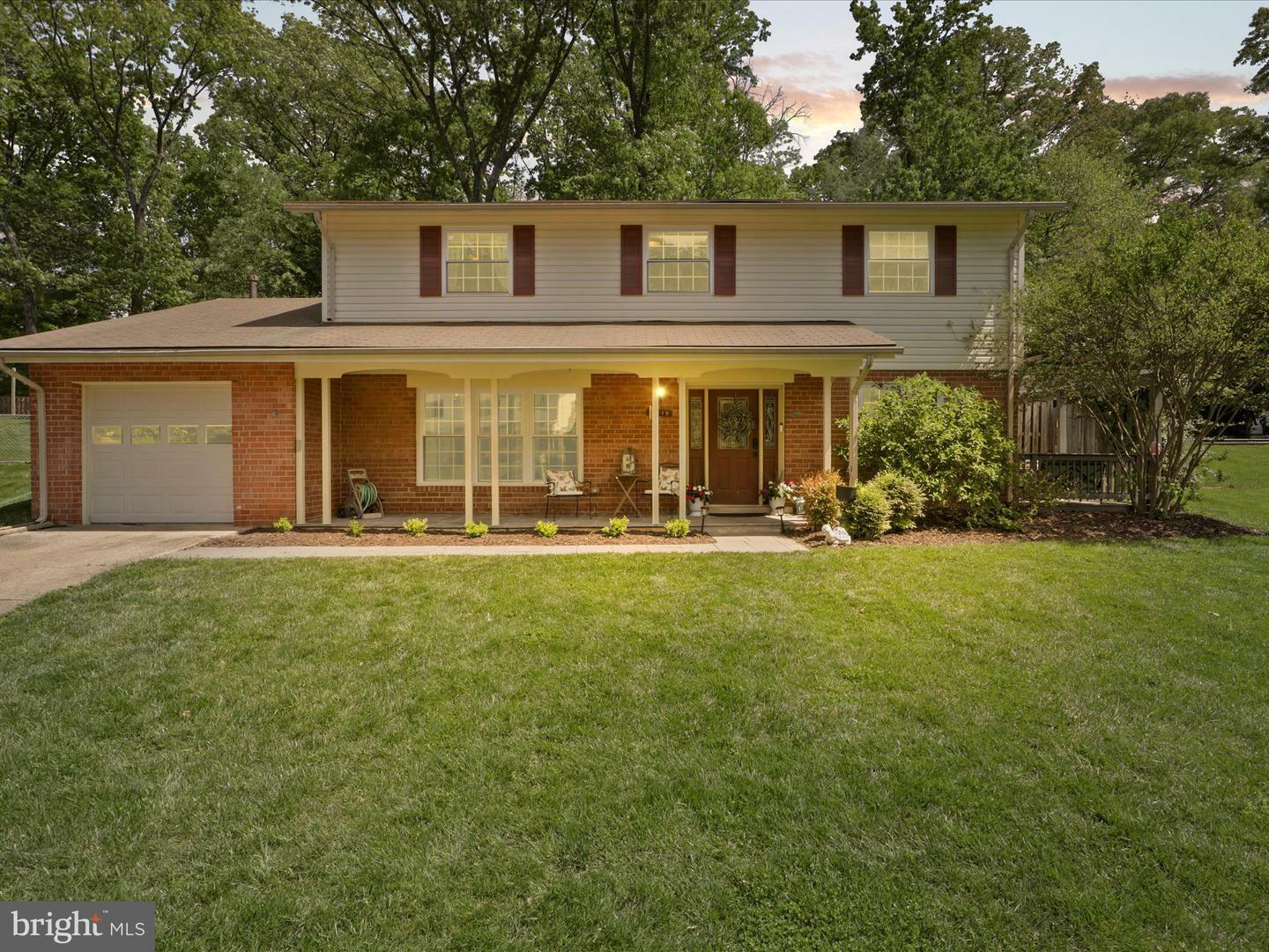 Property Photo: 5319 Stonington Drive VA 22032