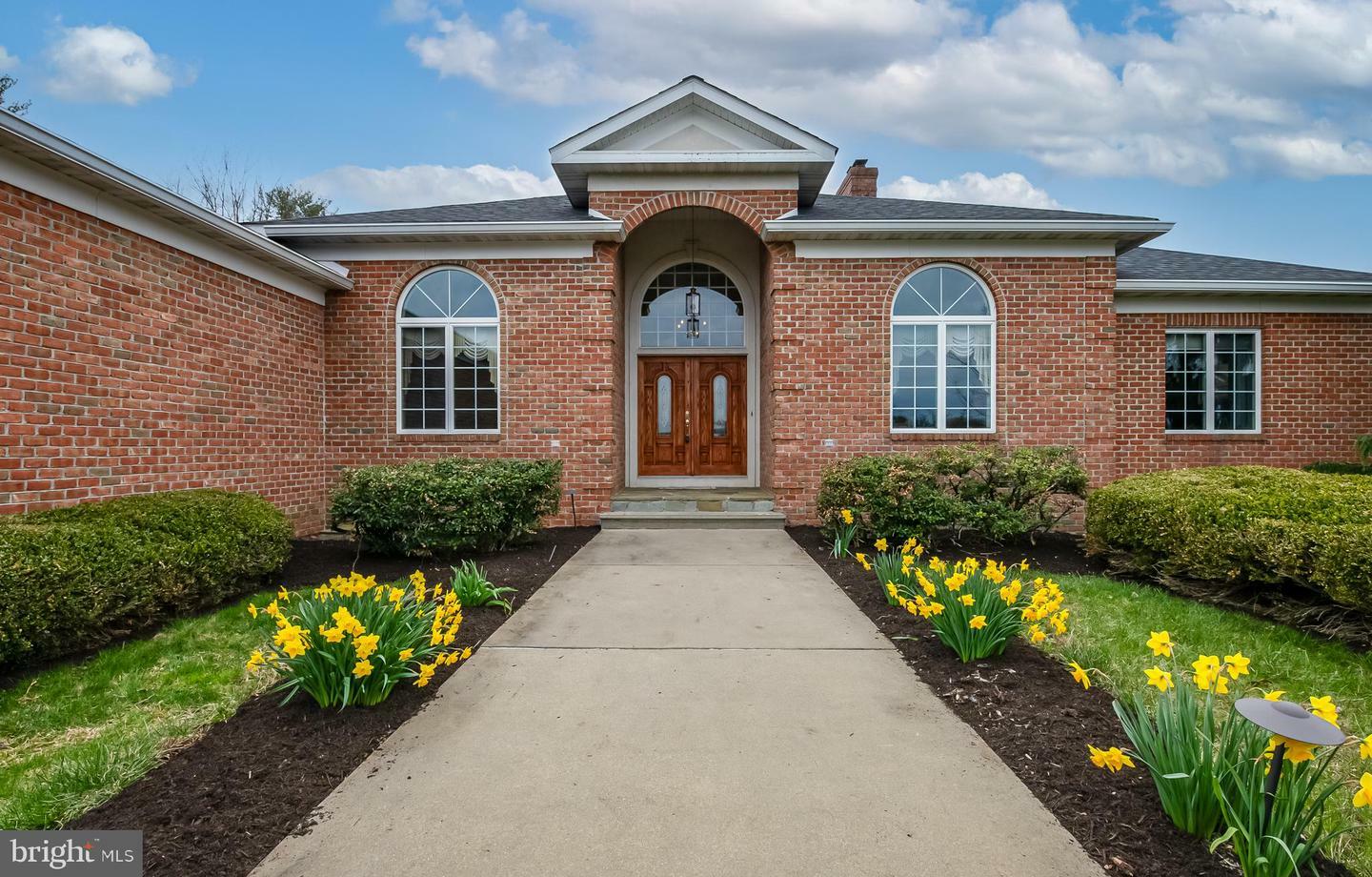 Property Photo: 961 N Church Road PA 19608