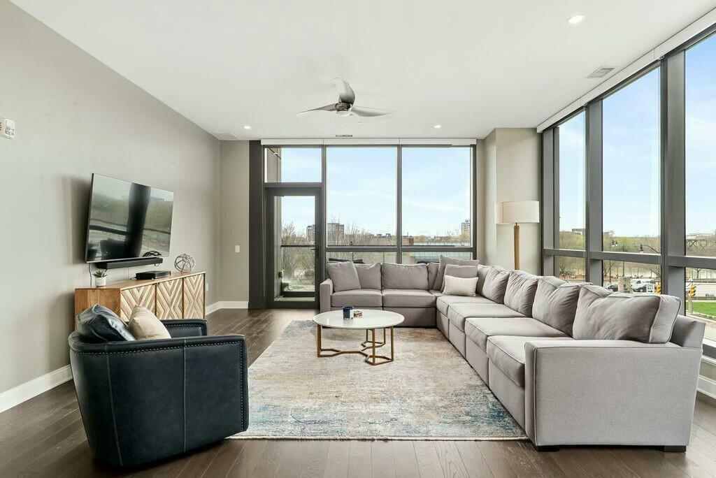 Property Photo: 250 W Spring Street OH 43215
